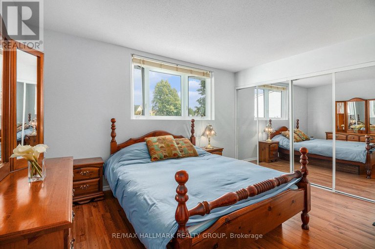 29407943/270-mceachern-crescent/bilberry-creekqueenswood-heights/ottawa/ontario/K1E3K5_15