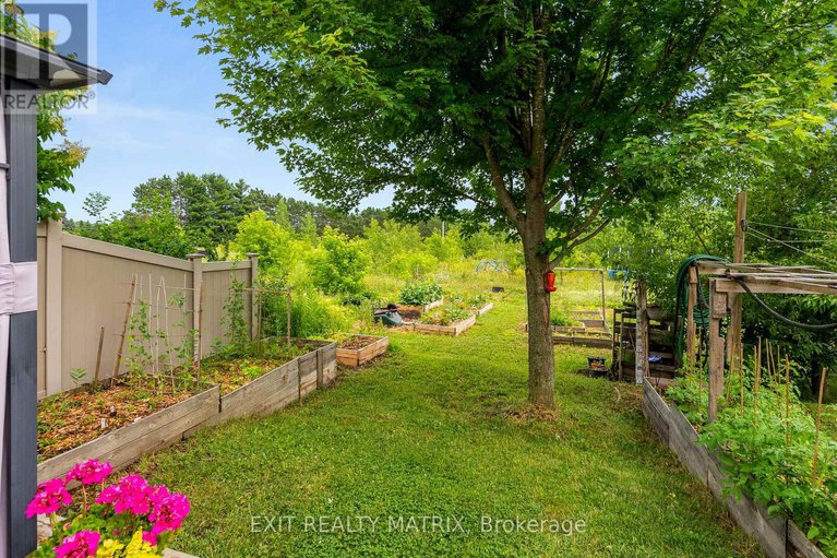 28562975/6770-breanna-cardill-street/greely/ottawa/ontario/K4P0C3_2