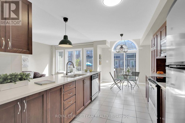 28857823/1464-carronbridge-circle/emerald-meadowstrailwest/ottawa/ontario/K2M0G6_14