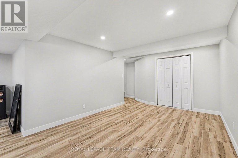 29407944/89-queen-charlotte-street/richmond/ottawa/ontario/K0A2Z0_28