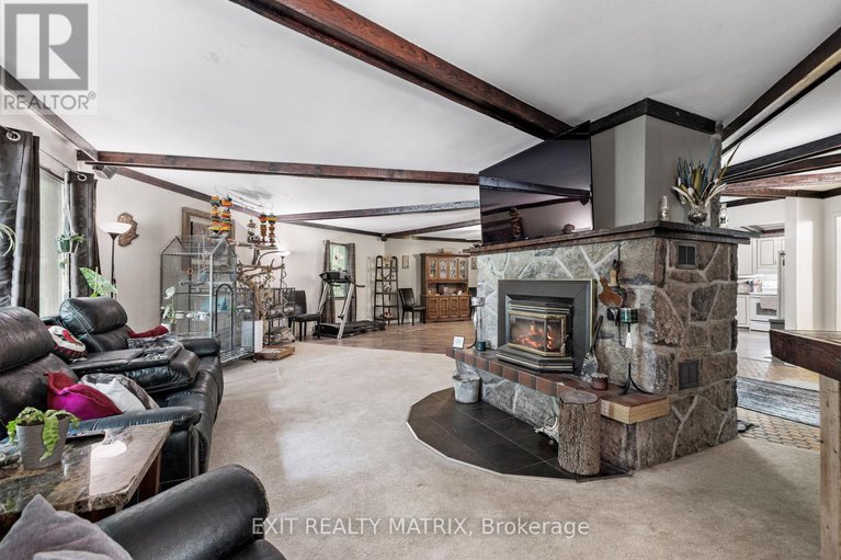 28384633/7962-parkway-road/osgoode-twp-north-of-reg-rd-6/ottawa/ontario/K0A2P0_16
