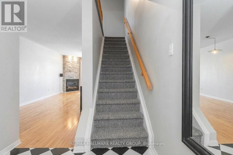 29665273/5-395-bell-street-s/west-centre-town/ottawa/ontario/K1S4K5_14