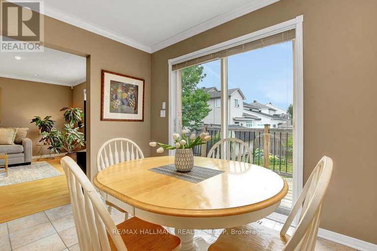 28882866/1166-ambercrest-street/carson-grove/ottawa/ontario/K1J1B2_20