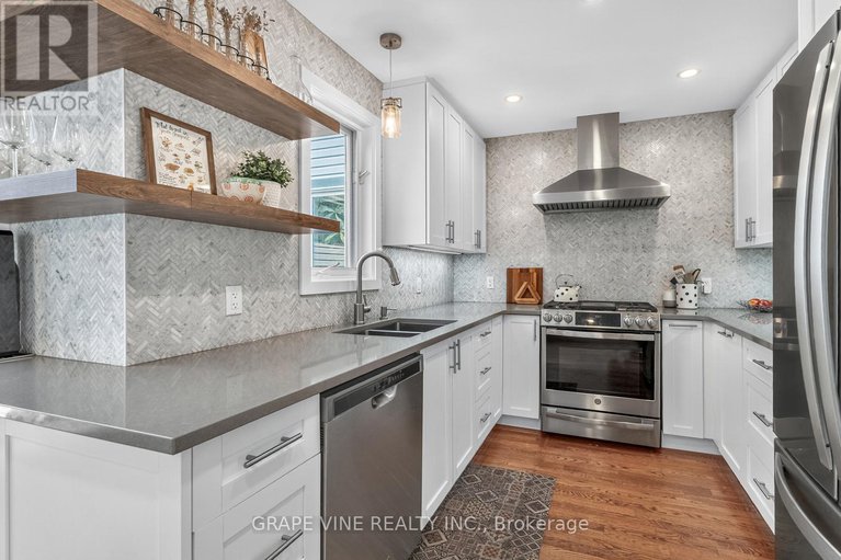 28747677/4-radstock-private/ottawa-centre/ottawa/ontario/K1R5J8_20