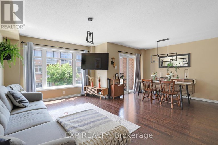 28543378/116-quito-private/merivale-industrial-parkcitiplace/ottawa/ontario/K2E0A9_17