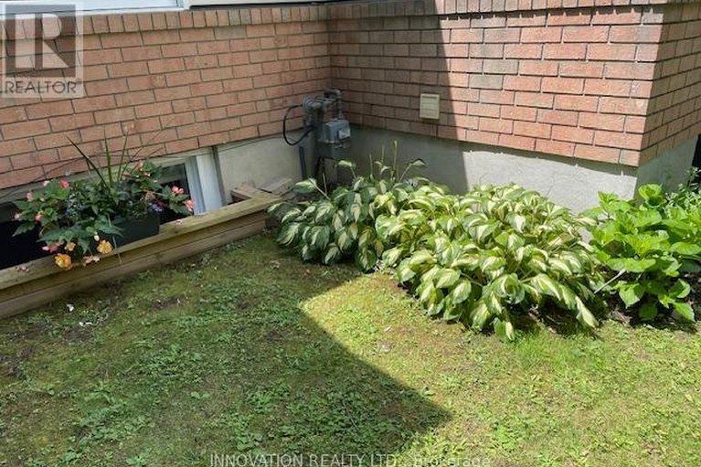 29360427/9-heather-glen-court/stittsville-central/ottawa/ontario/K2S1L3_43