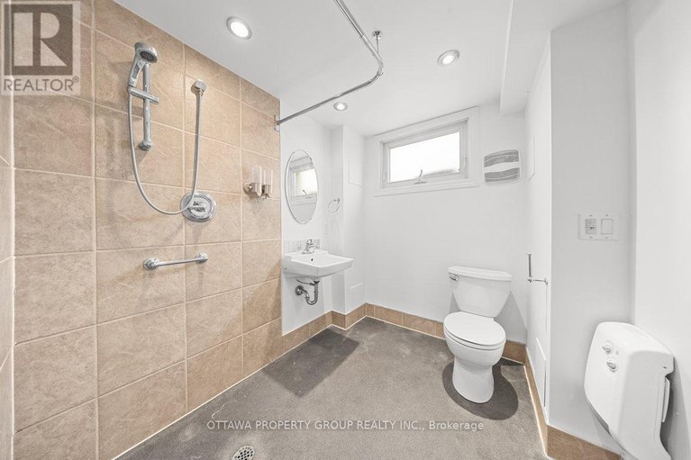 29590860/777-cork-street/elmvale-acres/ottawa/ontario/K1G1X8_23