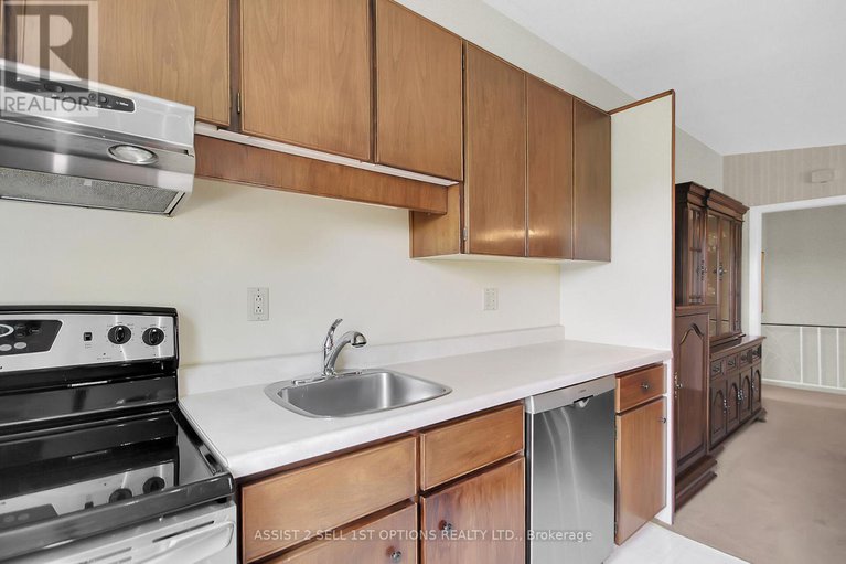 28421718/64-sullivan-avenue/meadowlandscrestview/ottawa/ontario/K2G1V2_14