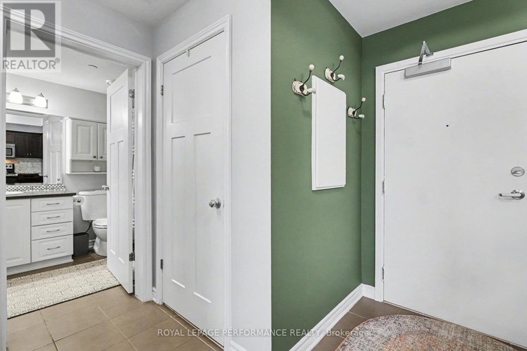 29628514/403-120-montblanc-private/convent-glen-north/ottawa/ontario/K1C0B1_4