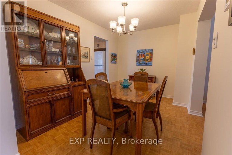 28487090/422-kintyre-private/carleton-square/ottawa/ontario/K2C3M7_8