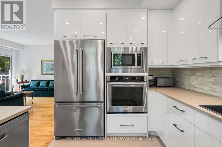 28851368/206-205-bolton-street/lower-townbyward-market/ottawa/ontario/K1N1K7_10