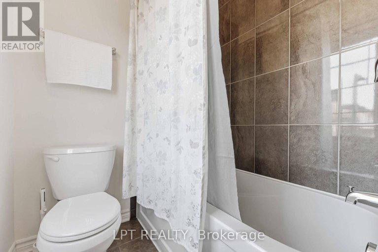 29586146/782-maloja-way/stittsville-north/ottawa/ontario/K2S1B9_18