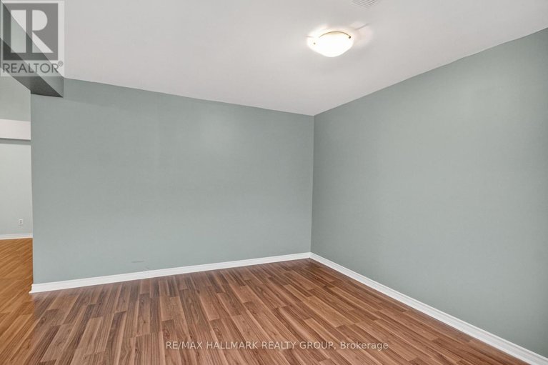 29541086/3-daphne-crescent/stittsville-south/ottawa/ontario/K2S1Y1_42