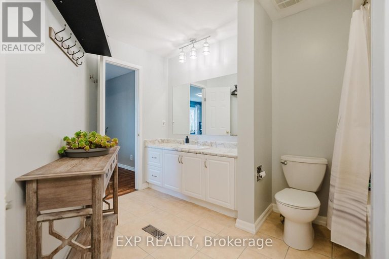 29647556/378-valade-crescent/fallingbrookpineridge/ottawa/ontario/K4A2V8_27