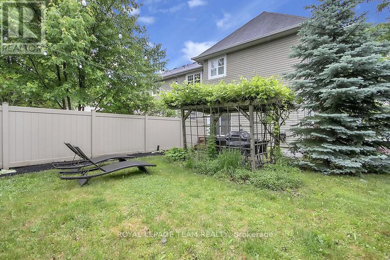 28451153/70-oldfield-street/barrhaven-east/ottawa/ontario/K2G7C2_37