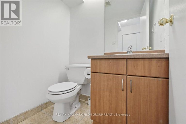 28518794/613-225-alvin-road/manor-park/ottawa/ontario/K1K4H6_12