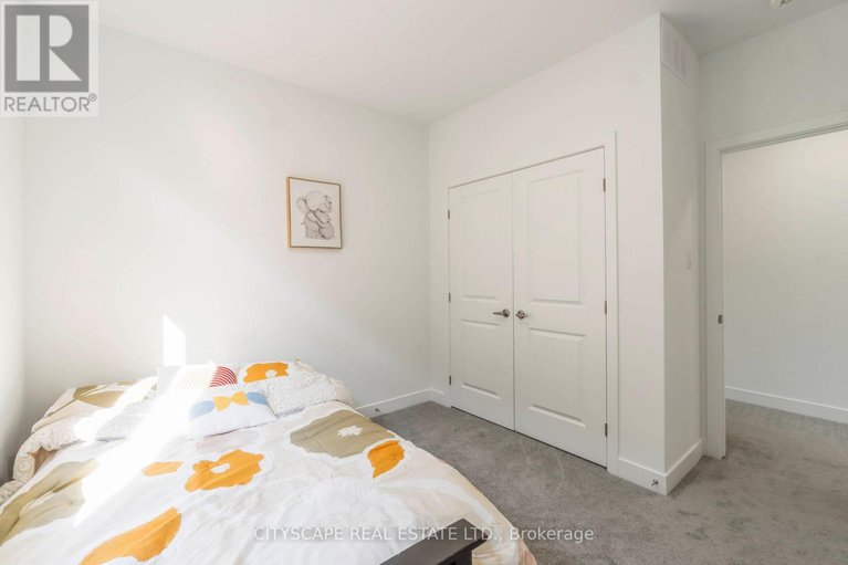 29634385/617-kenabeek-terrace/riverside-southgloucester-glen/ottawa/ontario/K4M0B3_22