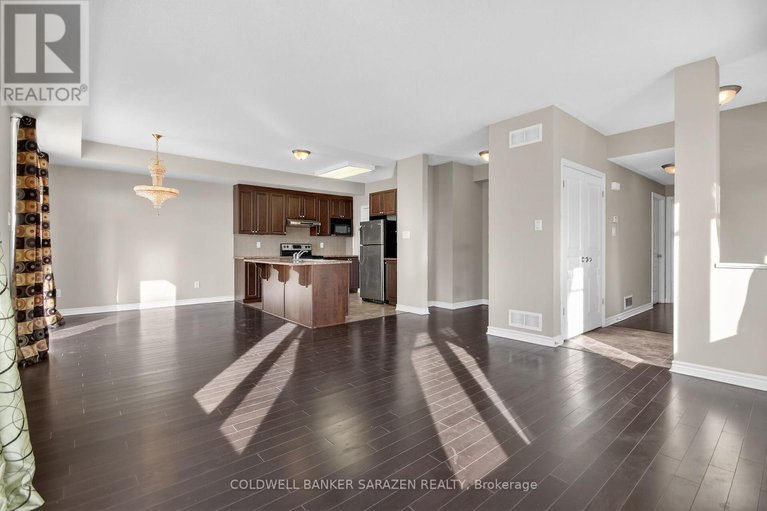 29290169/6-3785-canyon-walk-drive/riverside-southgloucester-glen/ottawa/ontario/K1V2M4_25