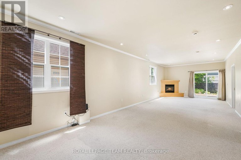 28382837/2911-ahearn-avenue/britannia/ottawa/ontario/K2B7A1_21