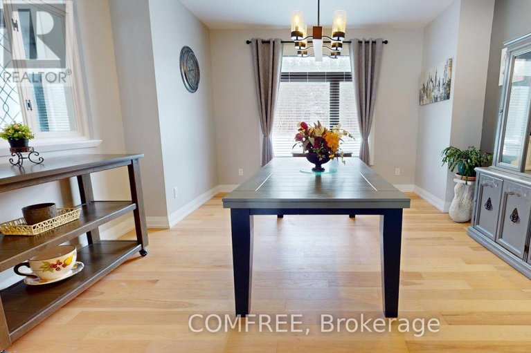 29303604/6264-nick-adams-road/osgoode-twp-north-of-reg-rd-6/ottawa/ontario/K4P1H2_12