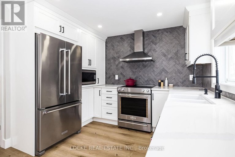 29371448/6066-ridgelea-place/chapel-hill/ottawa/ontario/K1C5P8_12