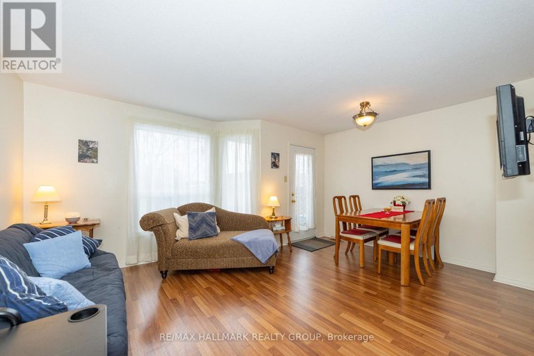 29171549/29-935-cookshire-crescent/fallingbrookridgemount/ottawa/ontario/K4A3K4_10