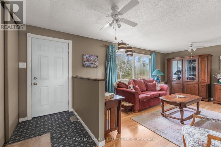 28324388/3756-dunrobin-road/dunrobin-shores/ottawa/ontario/K0A3M0_7