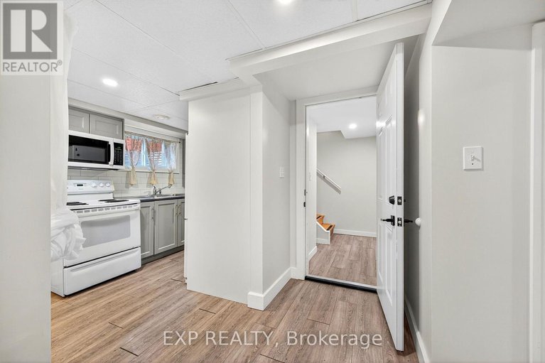 29121973/1103-frances-street/overbrookcastle-heights/ottawa/ontario/K1K3L6_28