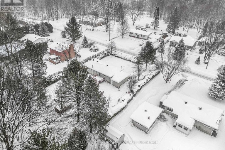 29219283/751-pattee-road/champlain-twp/champlain/ontario/K6A2R2_30