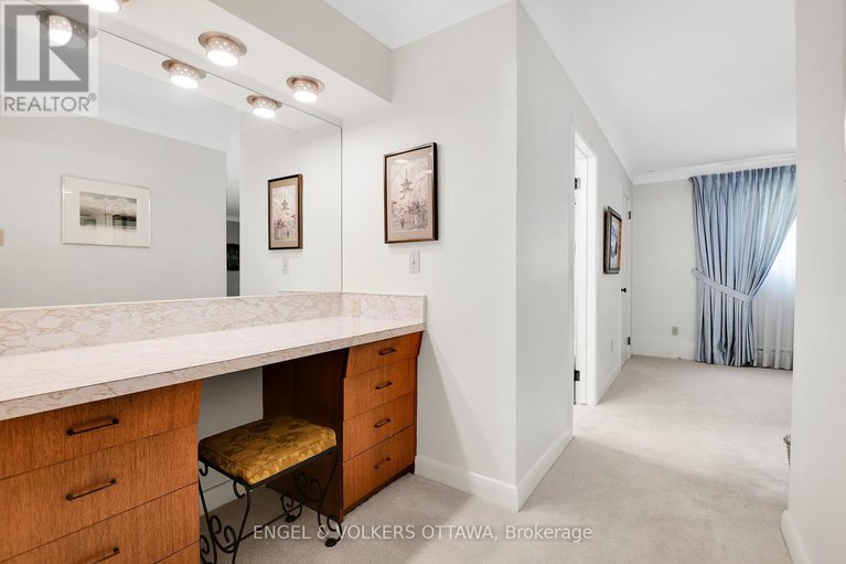 28490167/436-crestview-road/alta-vistafaircrest-heights/ottawa/ontario/K1H5G9_15