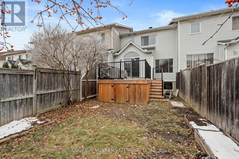 29142168/526-meadowbreeze-drive/emerald-meadowstrailwest/ottawa/ontario/K2M2T4_33