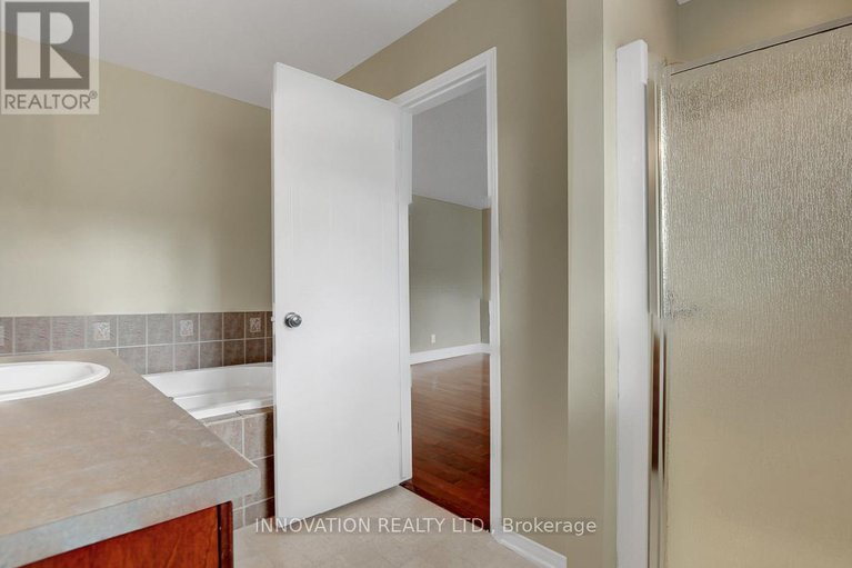 28994209/5-ipswich-terrace/morgans-grantsouth-march/ottawa/ontario/K2K3K4_12