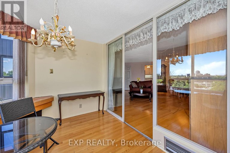 28632466/712-80-sandcastle-drive/leslie-park/ottawa/ontario/K2H9E7_12