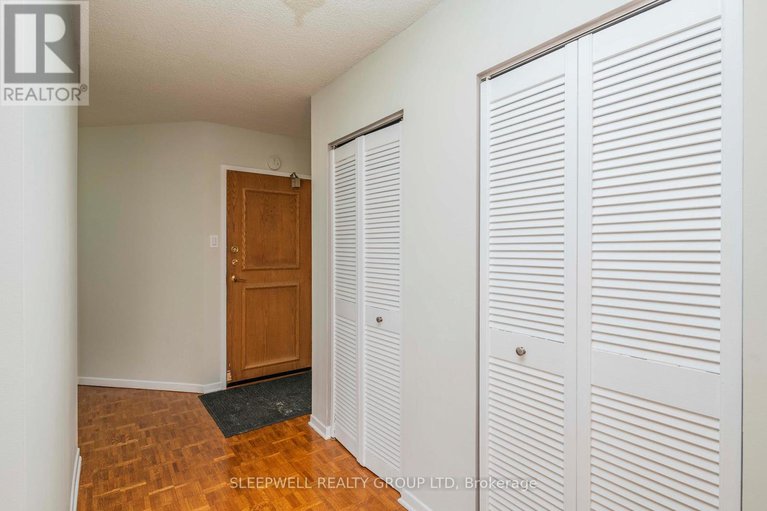 28491791/704-40-arthur-street/west-centre-town/ottawa/ontario/K1R7T5_4