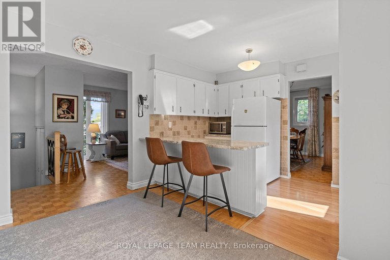 28980107/2486-regina-street/lincoln-heights/ottawa/ontario/K2B6X5_8