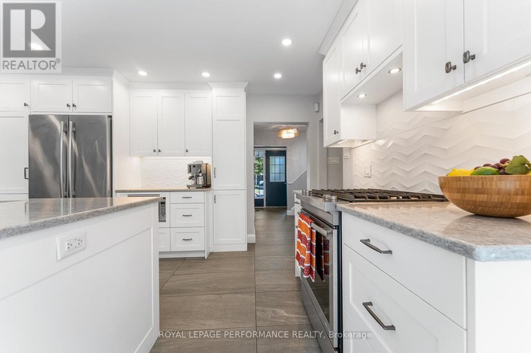 29024440/3026-southmore-drive-e/riverside-park-south/ottawa/ontario/K1V6Z4_16