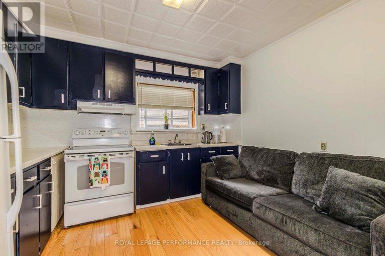 29320189/98-boyce-avenue/britannia/ottawa/ontario/K2B6J2_13