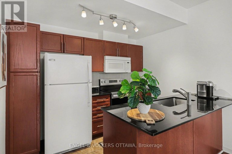 29450106/b-300-meilleur-private/vanier/ottawa/ontario/K1L0A2_18