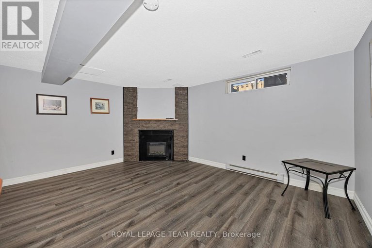 28523246/77-12-bentbrook-crescent/heritage-park/ottawa/ontario/K2J3X9_31