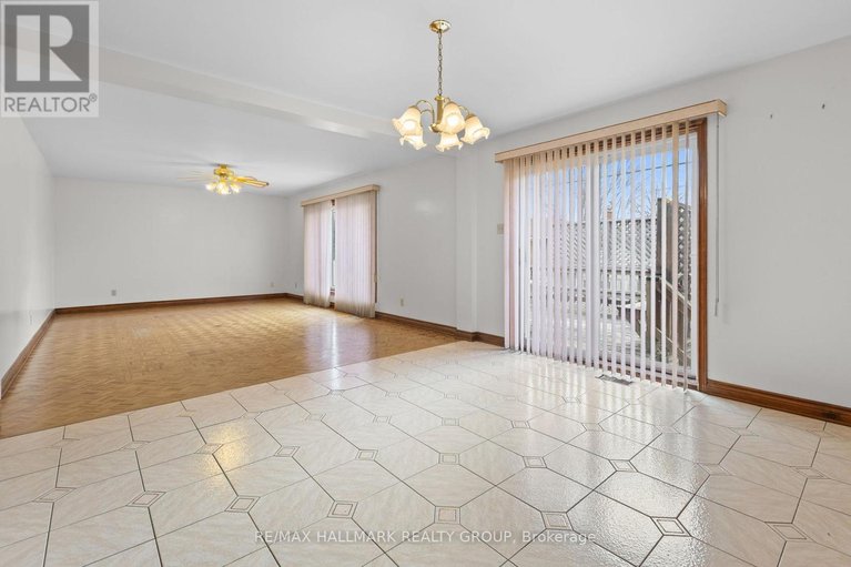 29615585/1310-ferguson-street/bel-air-heights/ottawa/ontario/K2C2K4_16