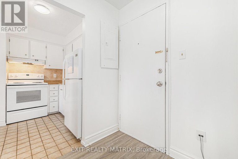 28530200/403c-2041-arrowsmith-drive/beacon-hill-south/ottawa/ontario/K1J7V7_3