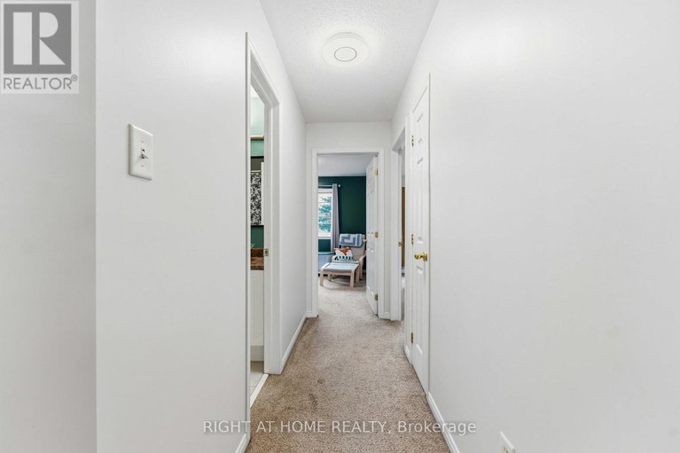 29594406/52-fieldberry-private/stonebridge/ottawa/ontario/K2J5E8_16