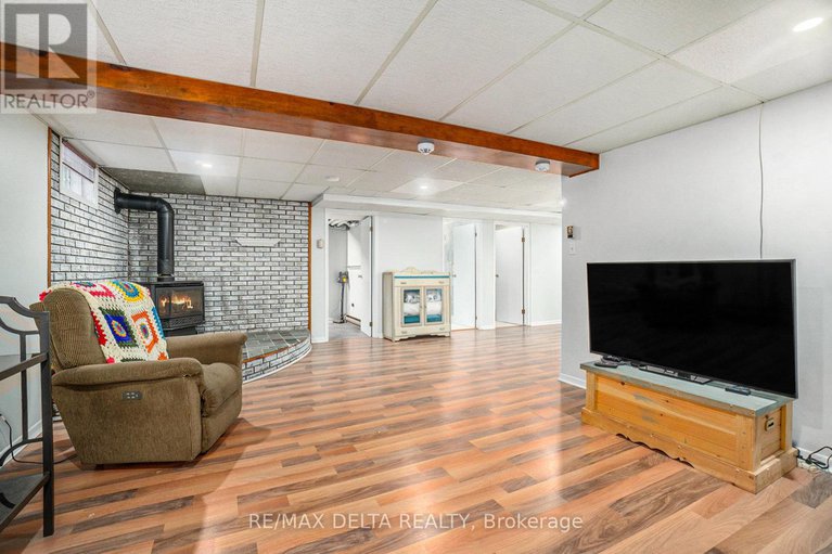 29018598/1060-st-jacques-street/town-of-rockland/clarence-rockland/ontario/K4K1B8_23