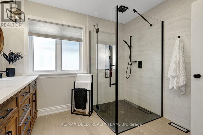 28847378/1971-schroeder-crescent/springridgeeast-village/ottawa/ontario/K4A4P7_30