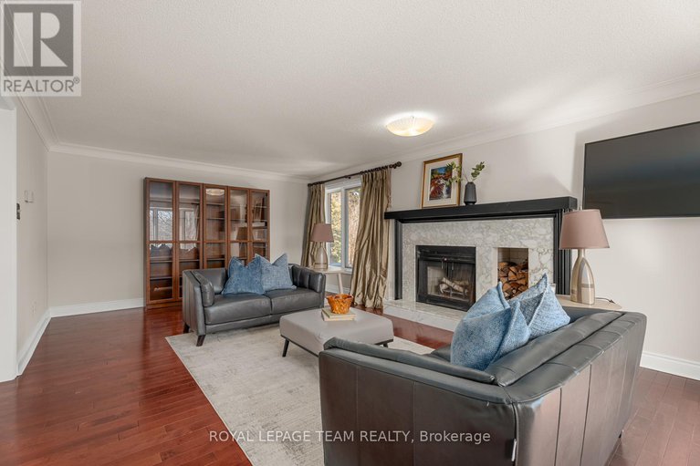 28700229/48-cedarhill-drive/cedar-hillorchard-estates/ottawa/ontario/K2R1C3_5