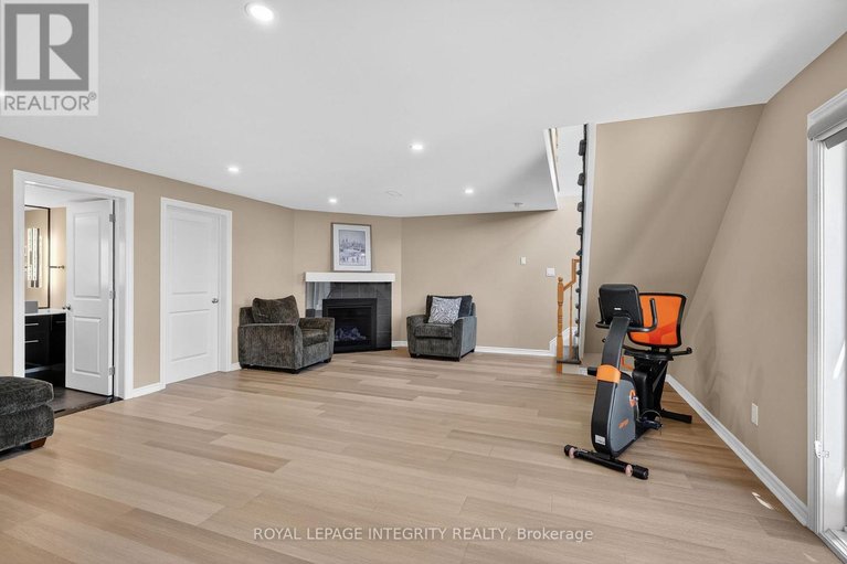 29648625/724-parade-drive/stittsville-south/ottawa/ontario/K2S0Z4_36