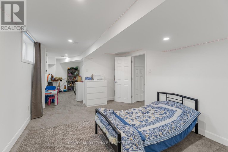 28389026/2714-hickson-crescent/redwood-park/ottawa/ontario/K2H6Y6_33