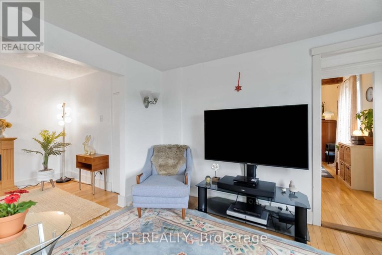 28364830/4484-county-12-road/south-stormont-osnabruck-twp/south-stormont/ontario/K0C1R0_19