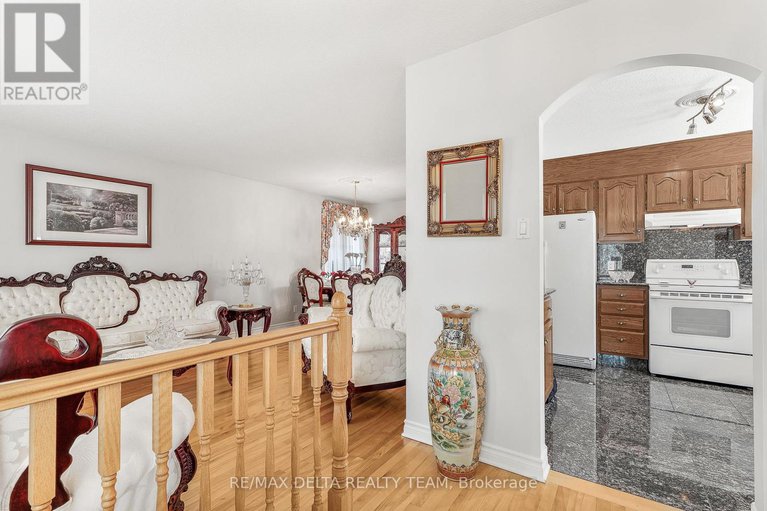 28631886/2435-heaton-avenue/hawthorne-meadows/ottawa/ontario/K1G1J1_4