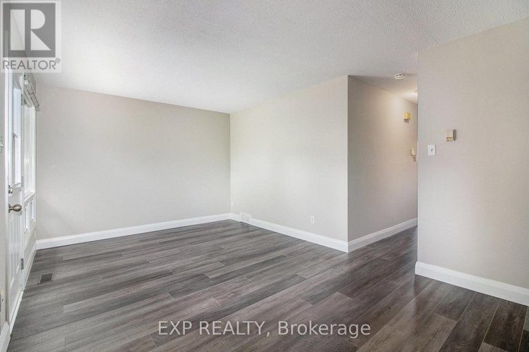 28855615/1687-meadowbrook-road/pineview/ottawa/ontario/K1B4W6_7
